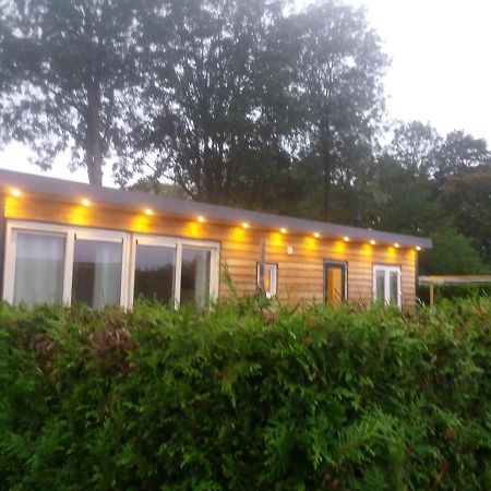 Luxe Bungalow Op Rustig Vakantiepark. Dronrijp Exterior foto